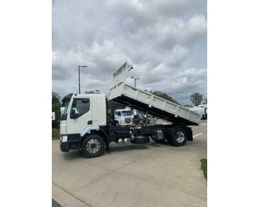 Volvo - FE 350hp Truck Tipper
