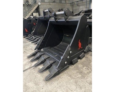 Roo Attachments - Rock Buckets Attachments | 18-23TON 1200MM WIDE