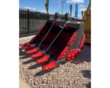 Roo Attachments - Rock Buckets Attachments | 30-36TON 1500MM WIDE