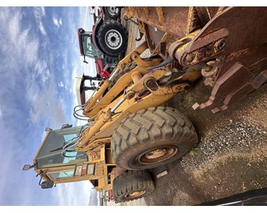 Mid-Size Construction Wheel Loader | Case 621B