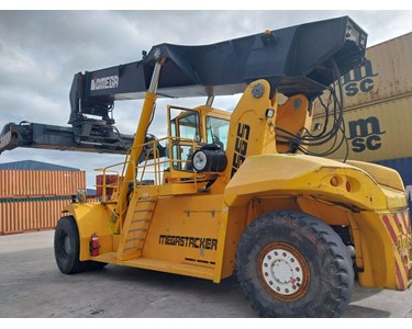 Omega - Used RS65A255T Container Forklift