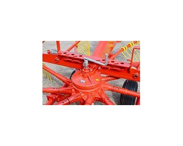 Farmliner - Farmliner Star 370/9 Rotary Hay Rake
