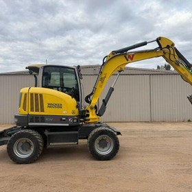 Used Wheeled Excavator 2018 EW65 