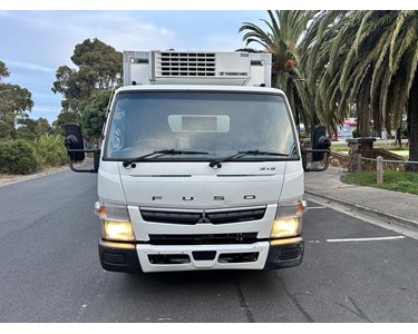 Mitsubishi - 2020 Fuso Canter 515 4x2 Used Refrigerated Truck (Car Licence)