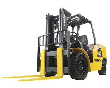 Komatsu - 4 to 5 Tonne Capacity Hydrostatic Drive Diesel Forklift | FH Series