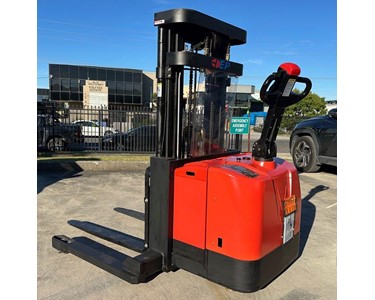 EP 1.3T Walkie Stacker - Walkie Stacker forklift
