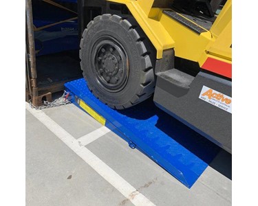 Heeve - Forklift Container Ramp | Industrial-Series 