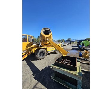 Carmix - Carmix 3.5TT Self Loading Mixer