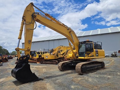Used Excavator | 2021 Komatsu PC490LC-11