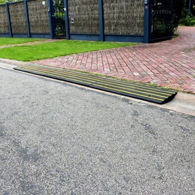 Driveway Rubber Kerb Ramp in 1.2m Sections for Rolled-Edge Kerb