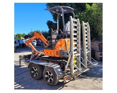 Hitachi - Used Excavator & Trailer | ZX17U-5A