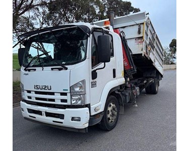 Used Tipper Truck | 2013 ISUZU FSR850 