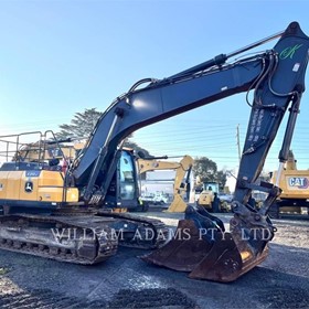 Used Excavator | 2021 John Deere E210LC