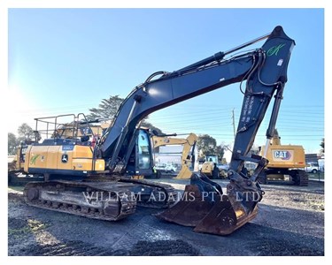 John Deere - Used Excavator | 2021 John Deere E210LC