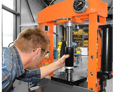 simatec - Bearing | mounting |  Fitting Tool FT-P | mechanical press