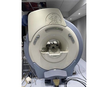 GE Healthcare - MRI Scanner | 1.5T HDx 