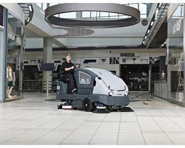 Nilfisk - Combination Hybrid Rider Sweeper Scrubber | CS7010 Sweepers 