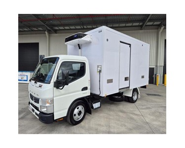 Fuso - Refrigerated Truck | 3 Pallet Canter 515 City Cab Duonic Auto MWB