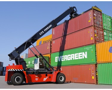 CVS Ferrari - Reach Stackers