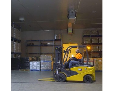 Cat - 4-Wheel Electric Forklift | 1-3.5 Tonne
