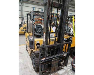 Cat - Used Diesel Forklift | 2.5T