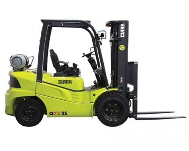 CLARK - Diesel Forklift 2.5 to 3.3 tonne GTS