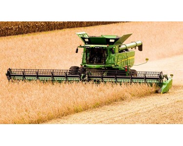 John Deere - Combine Harvester S760