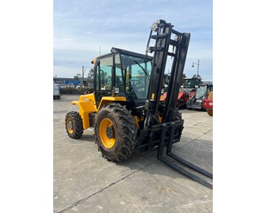 All Terrain Forklift | JCB 940