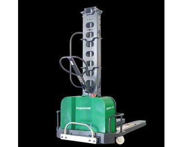 Gogopower - Semi-Electric Walkie Stacker Forklift | SE07-11