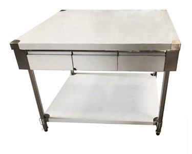 FED - Centre Island Bench With Drawers On Both Sides 1500 W X 1000 D