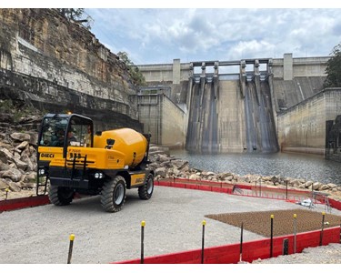 Dieci - L 4700 Concrete Mixer Truck