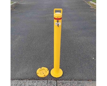 Bollard Removable 90mm Surface Mount | B90-SM-REM-Y