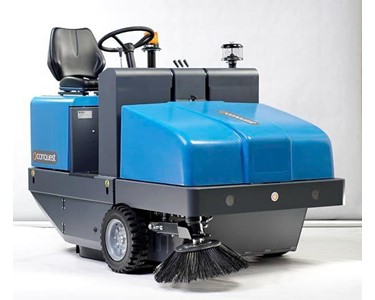 Conquest - Ride-On Industrial Floor Sweeper HD120-D