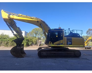 Komatsu - Used Excavator | 2018 Komatsu PC360LC-11