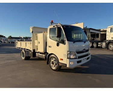 Hino - Used Tipper Truck | 2014 300 Series 917 Medium
