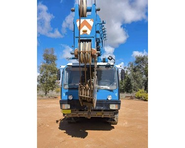 Liebherr - Pre Owned All Terrain Crane | LTM1090-2 