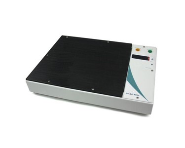 Ratek Instruments - Compact Digital Warming Tray | 147-WT2500