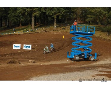 Genie - GS-4390 Rough Terrain Scissor Lift