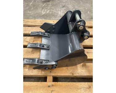 MXG - Excavator Attachments | Standard Loader Bucket XE15SE 400mm 