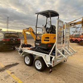 Excavators |  Kobota D902  | XE20SE-2+Plant Trailer