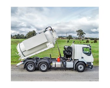 Vacuum Truck Supplies - Vacuum Truck | Liquidvac 11,000L