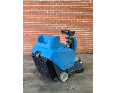 Conquest - (Used) FS 60B Sweeper 