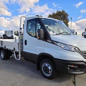 Traytop Truck | Daily 45C18 Tradie Made