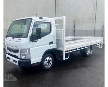 Used Tray Truck | 2017 MITSUBISHI FUSO CANTER 515 