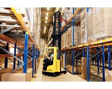 Hyster - Reach Trucks | R1.4–2.5 