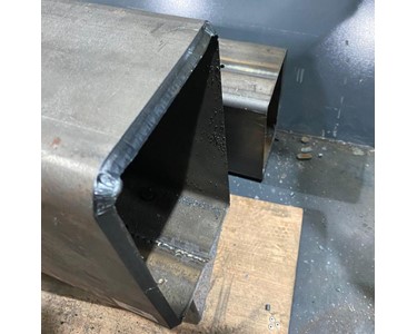 Superior - Heavy-duty 3D Laser Profile and Pipe Cutting Machine | TubeX 550