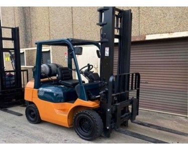 Toyota - LPG Forklift | 7FG25