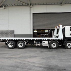Tow & Tilt Truck | F Series FYJ 320-355 AT R67