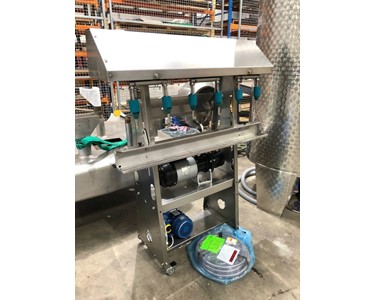 Secondhand 6 Head Siphon/Gravity Filler with Product Tank & Pump