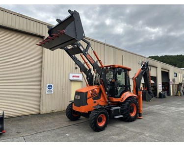 Backhoe Loader | Site Wizard 8.2 Tonne